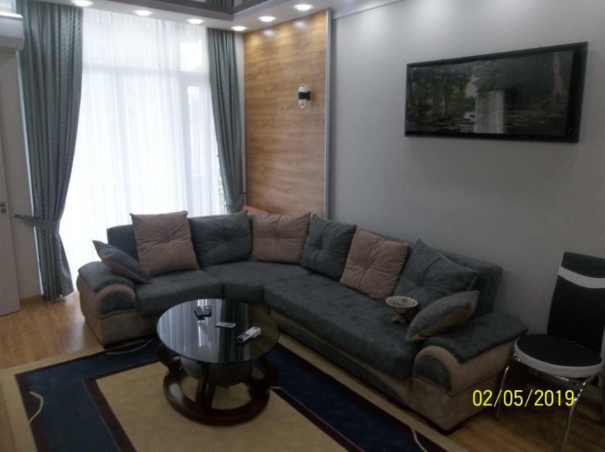 Мате Apartment Batumi Esterno foto