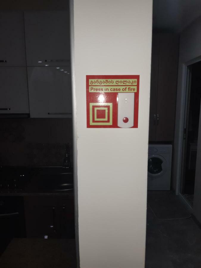 Мате Apartment Batumi Esterno foto