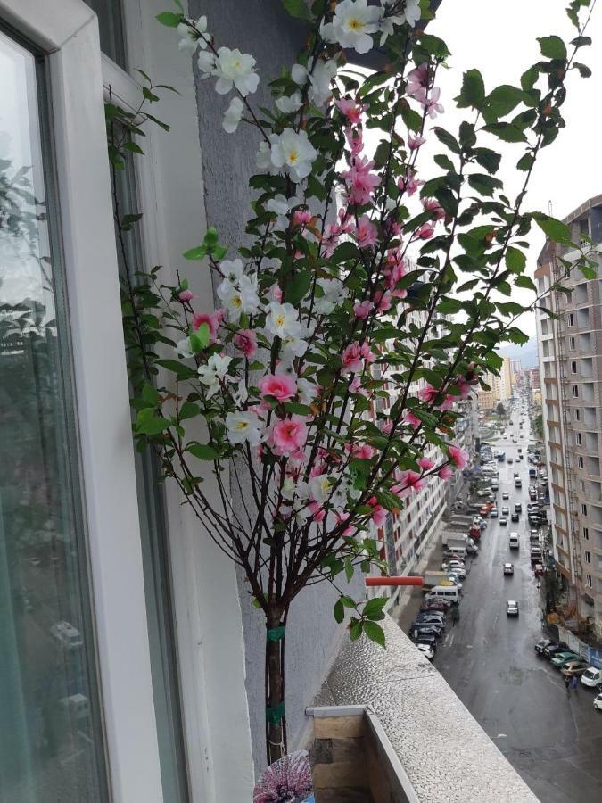 Мате Apartment Batumi Esterno foto